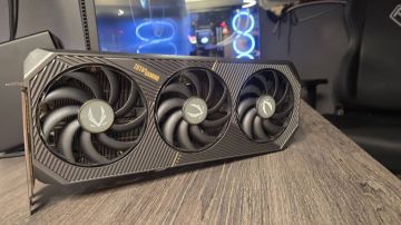 GeForce RTX 5090与RTX 4090电源连接器熔化问题仍在持续 图 1